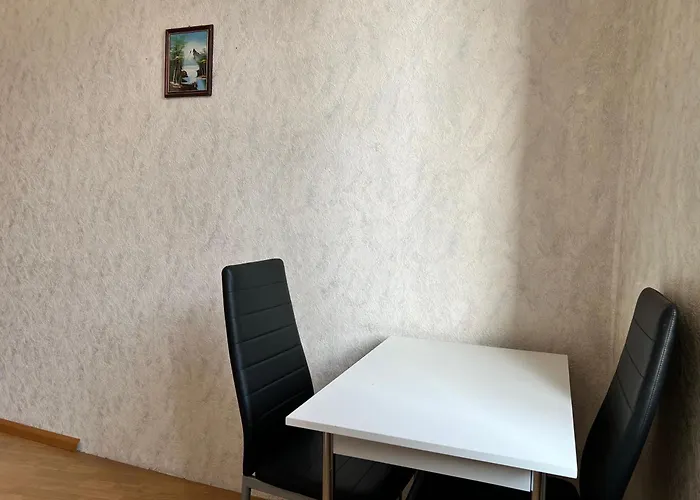 Welcoming 3br Shared Apt-near Bahnhof Meidling Bécs